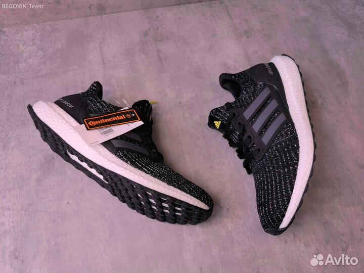 Беговые кроссовки adidas ultraboost v4