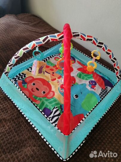 Развивающий коврик