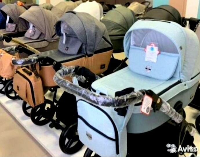 Коляска детская. Как новая (всё включено)
