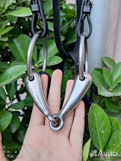 Уздечка для лошади