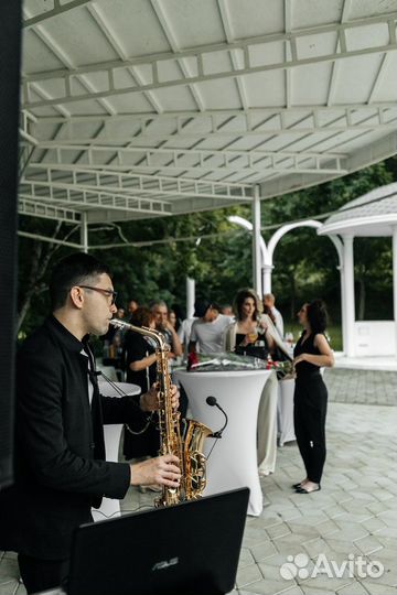 Саксофонист