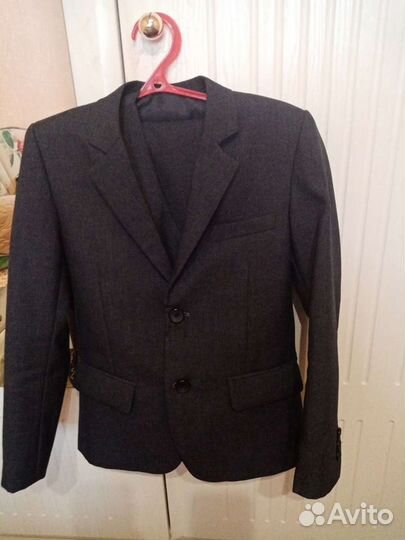 Школьный костюм