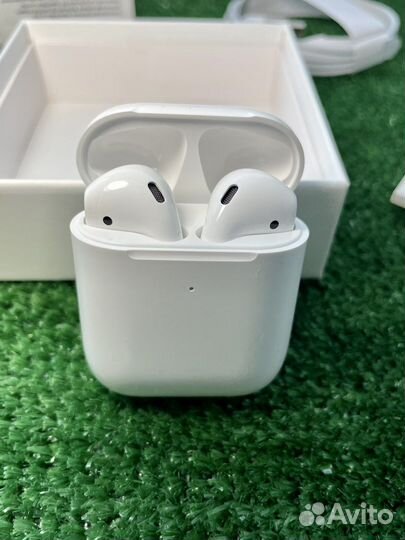 Air Pods 2 Lux + чехол в подарок