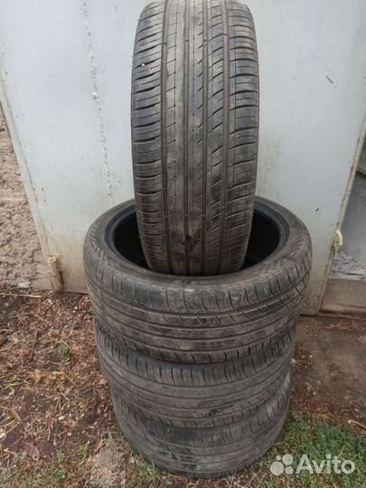 Jinyu YU63 245/40 R20 и 275/35 R20 99Y