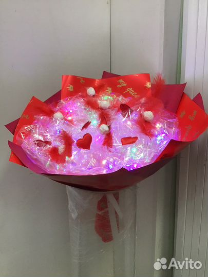 Светящийся букет с бабочками