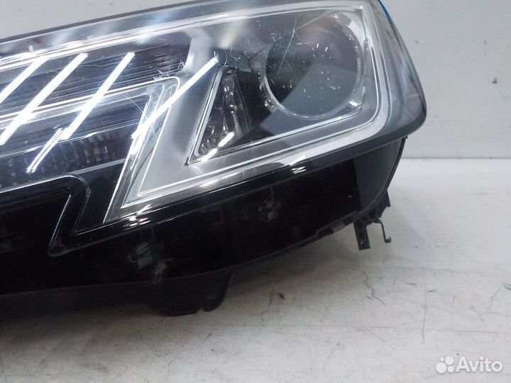 Фара левая Audi A4 (B9) 2015