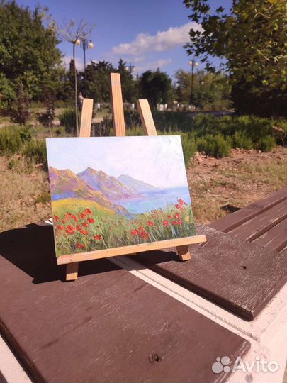 Крымский пейзаж горы море маки