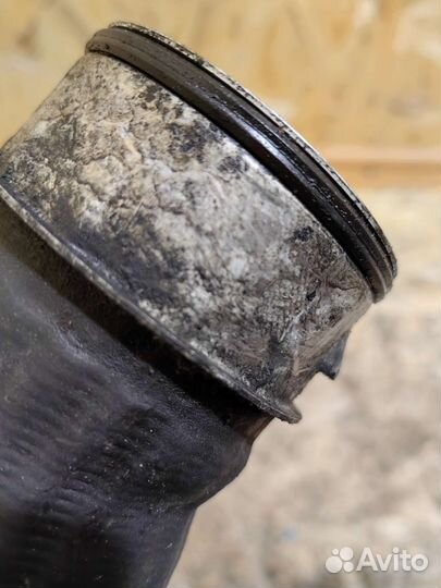 Патрубок Воздуха Турбины Транспоретр т5 7H0145790A