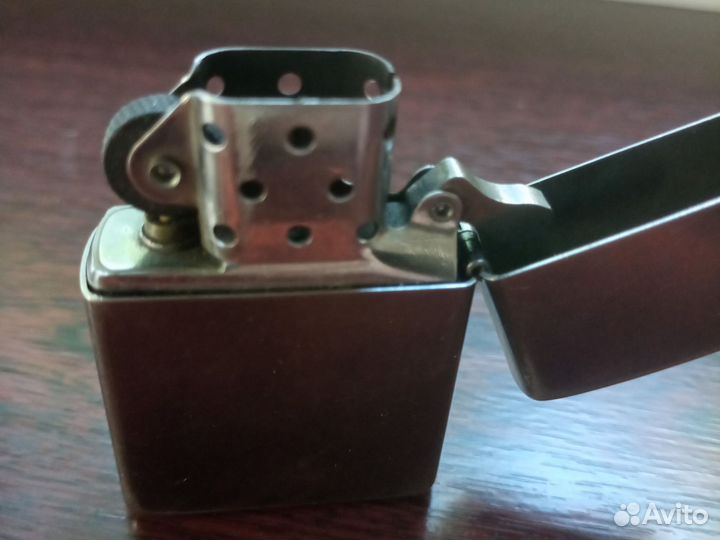 Зажигалка zippo