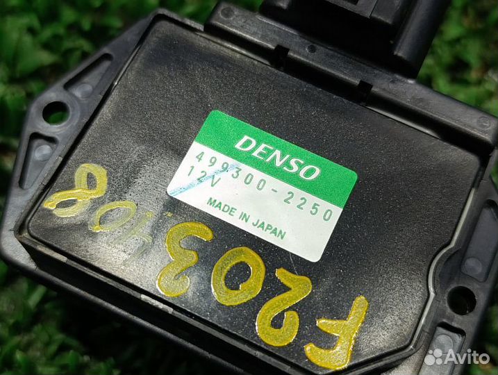 Реостат мотора отопителя Toyota Fortuner