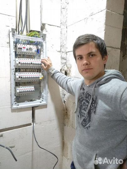 Установка кабель каналов. Монтаж проводов