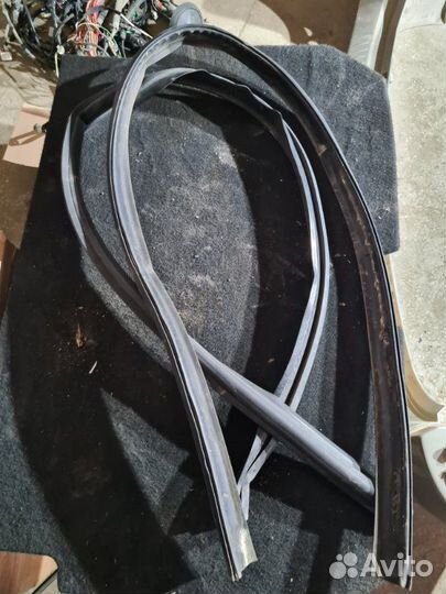 Уплотнительная резинка боковой двери LADA Largus