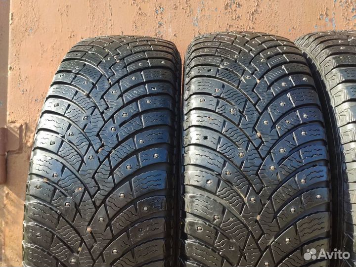 Pirelli Ice Zero 2 215/65 R17 103T