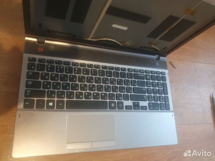 Топкейс Samsung np550p5c