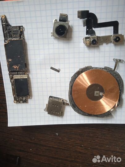 iPhone xr на запчасти