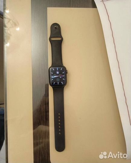 Apple watch 5