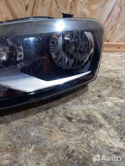 Фара Левая Фольксваген Поло 5 6R2941007E Дефект