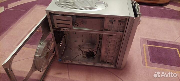 Корпус Thermaltake Kandalf