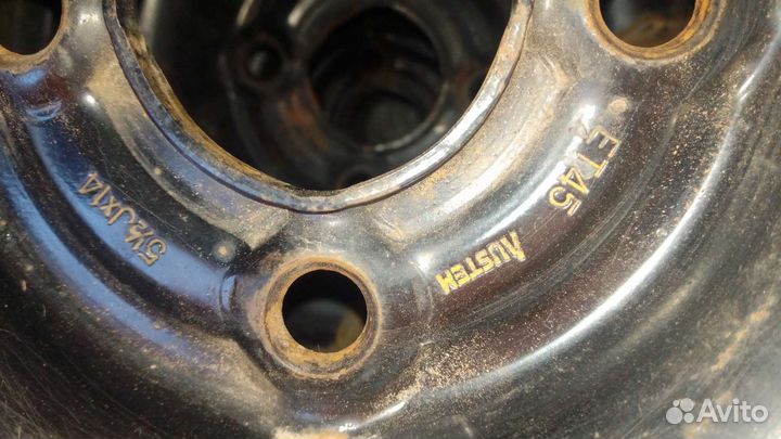 Зимняя резина с дисками 185/65/14