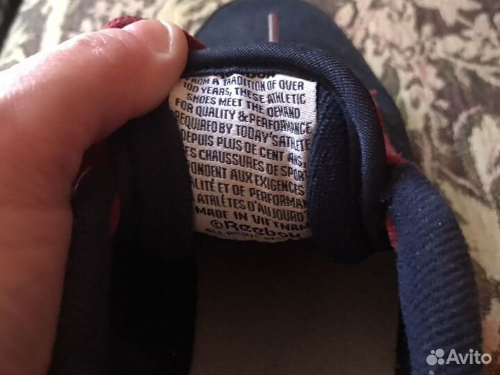Новые кроссовки Reebok