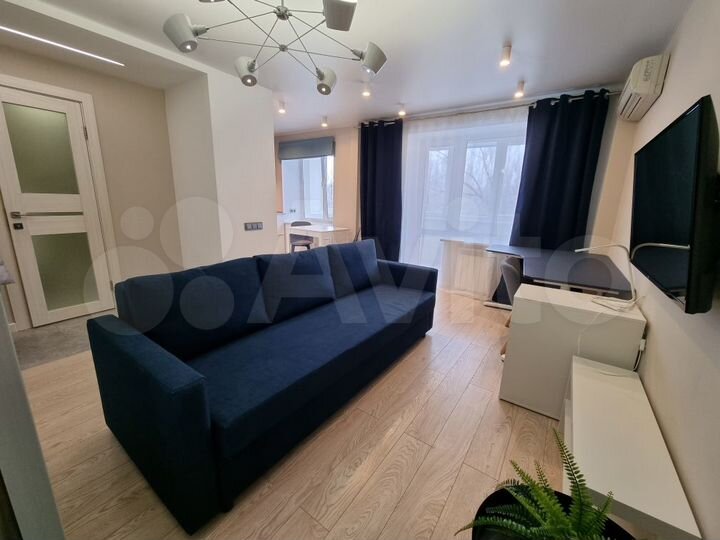 2-к. квартира, 52 м², 3/14 эт.
