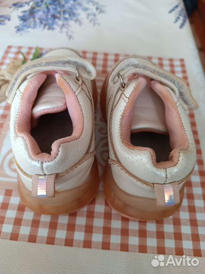 Кроссовки детские для девочки 22 размер