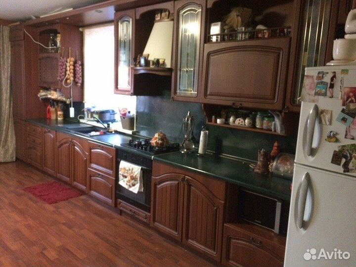 Продается кухонный гарнитур б/у размер 6,20 (вмест