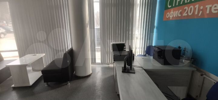 Офис на первом этаже, 52 м²