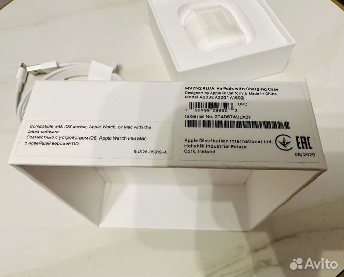 Наушники AirPods