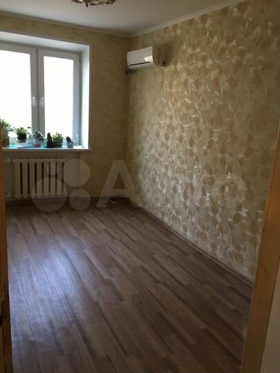 Комната 10,9 м² в 6-к., 2/5 эт.