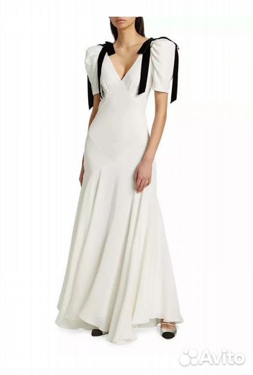 Белое платье Кендалл