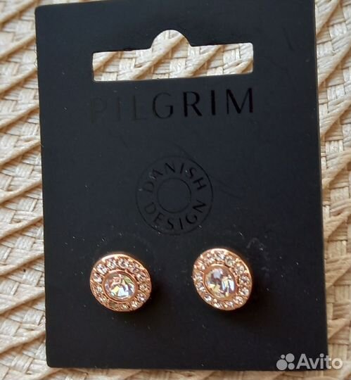 Серьги пуссеты Pilgrim новые
