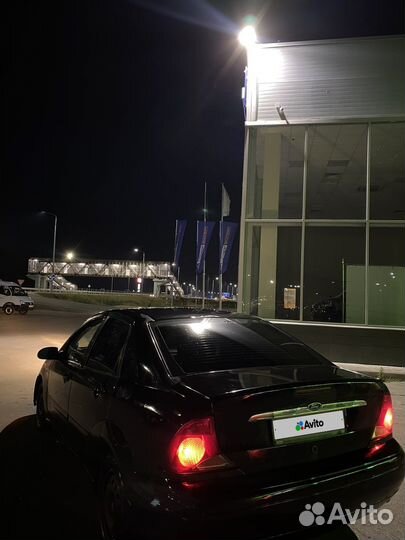 Ford Focus 2.0 AT, 2000, 230 000 км