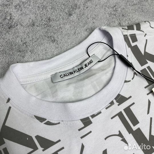 Футболка Calvin klein jeans