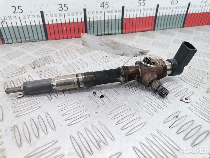 Форсунка дизельная электрическая для Skoda Rapid