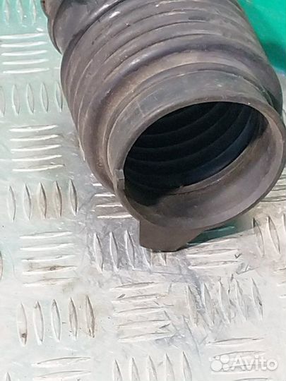 Патрубок воздушного фильтра Nissan Murano Z50