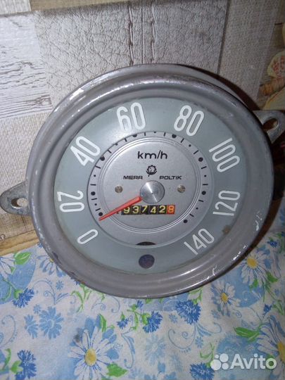 Автомобиль жук