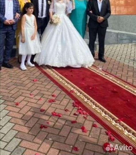 Красная ковровая дорожка 10 метров