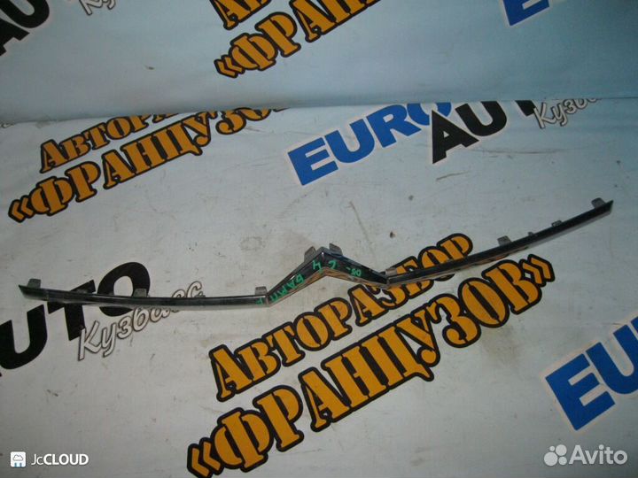 Молдинг на бампер на citroen C4 05-11 LA, LC