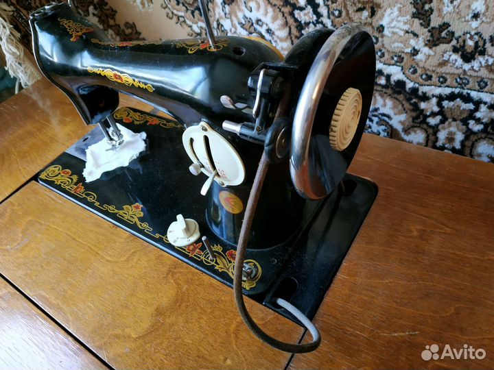 Швейная машина