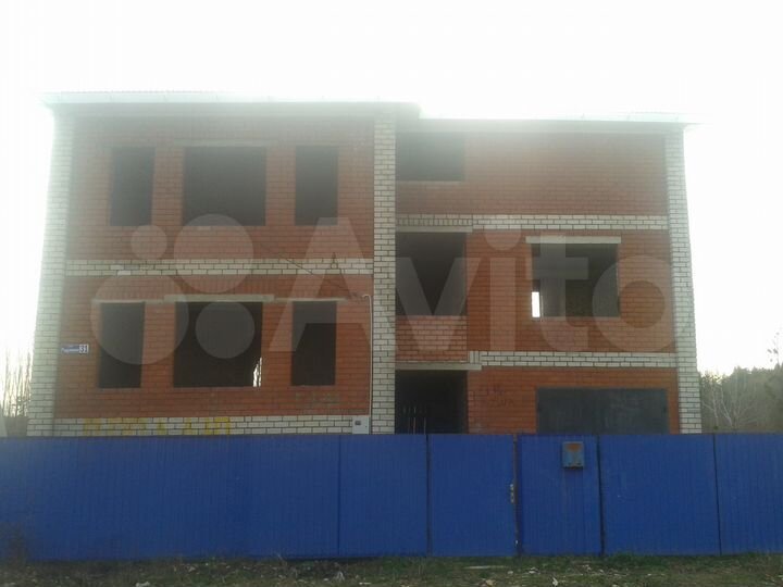 Дом 272 м² на участке 6 сот.