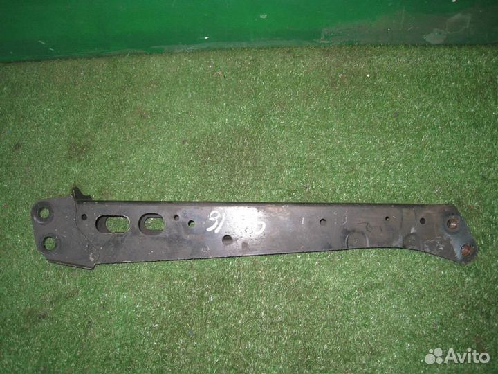 Усилитель лонжерона Toyota Auris E18 2015