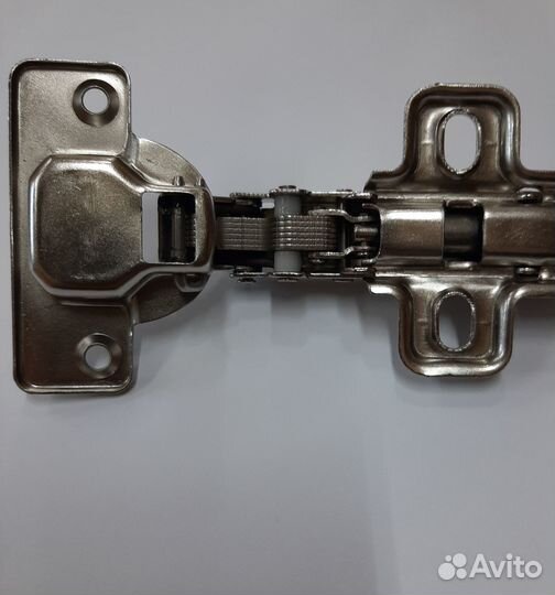 Петля мебельная clip-on с доводчиком