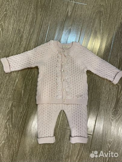 Вязанный костюм детский