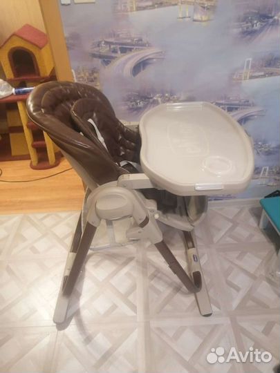 Стульчик для кормления Chicco Polly Magic