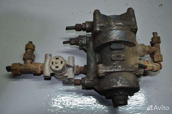 Кран управления тормозами прицепа DAF 95 (01.87-12