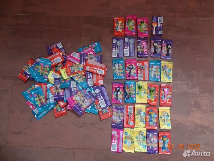 Скрепыши магнит 65 шт+монеты пятерочка 9шт