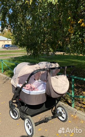 Продам коляску для двойни