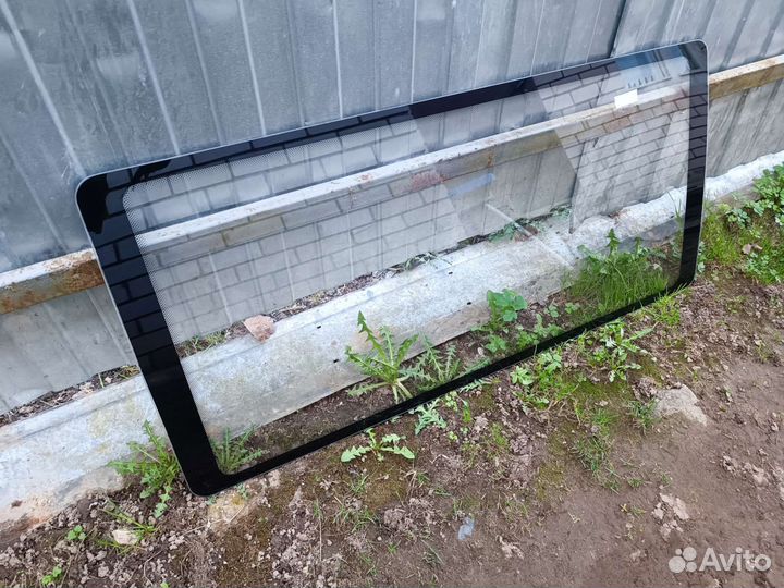 Стекло боковое Транспортёр Т4