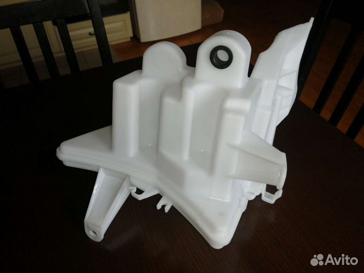 Бачок омывателя Toyota Corolla E180